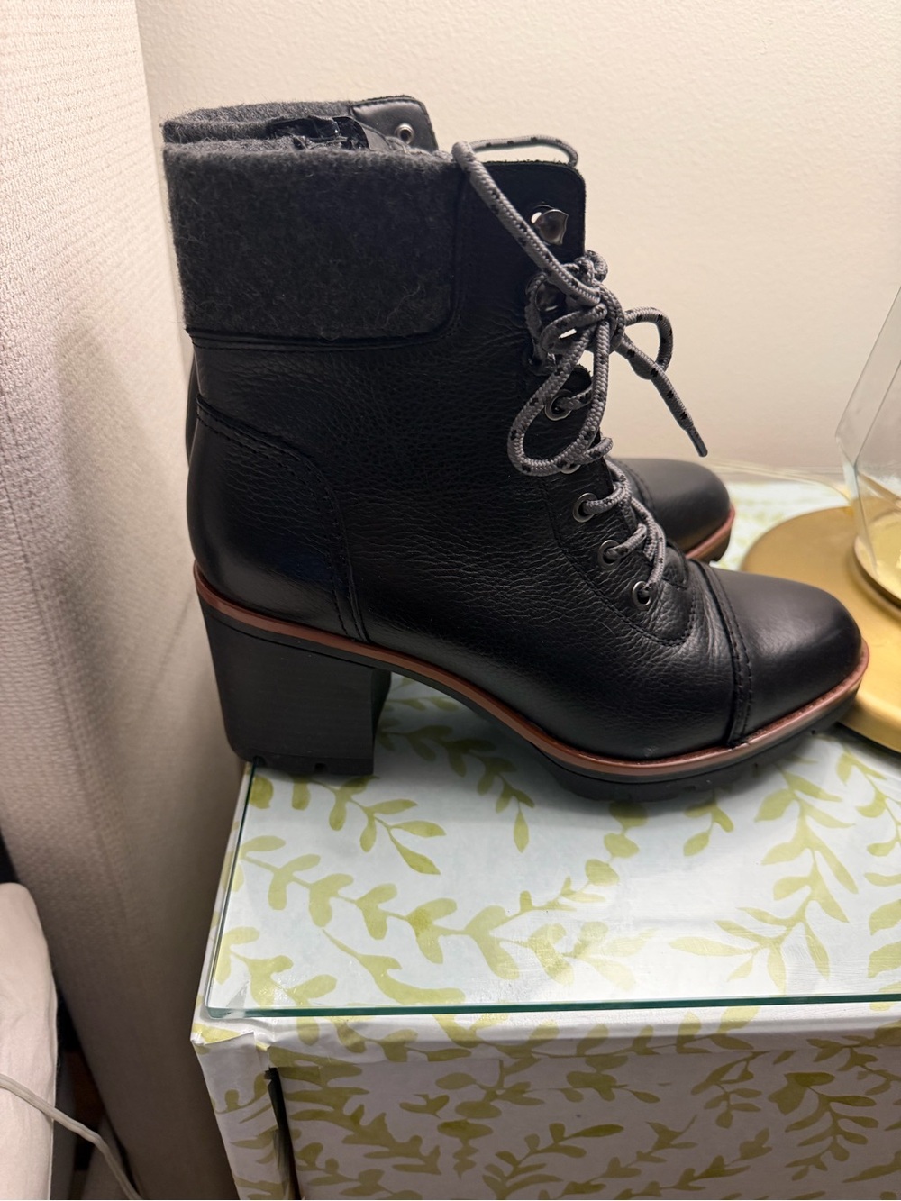 Naturalizer Varuna Black Lace-Up Heeled Ankle Boots with Gray Cuff